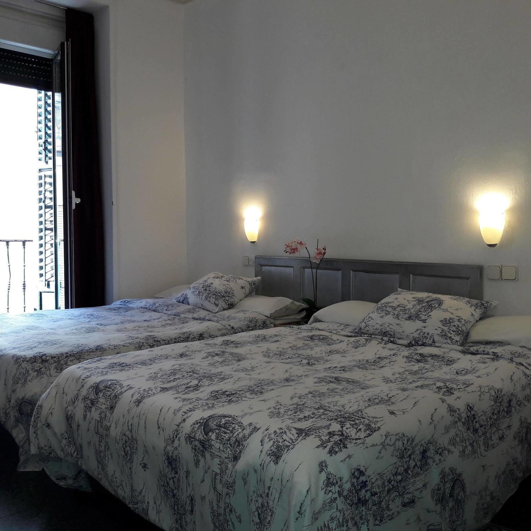 Hostal Casa Chueca Madrid Esterno foto